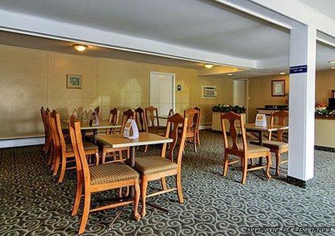 Rodeway Inn コールドウォーター エクステリア 写真